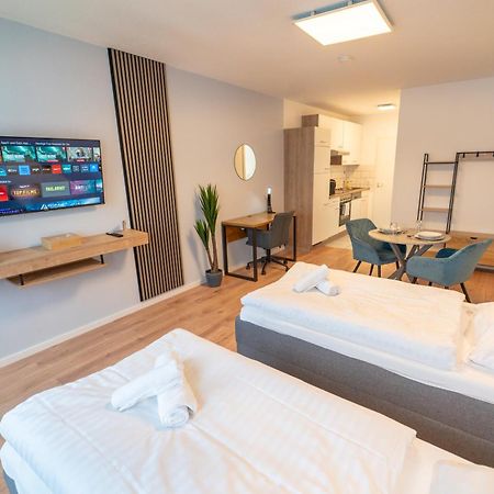 Range - Apartments - Kueche - Wlan - Netflix - Bis Zu 7 Personen Fellbach Eksteriør bilde