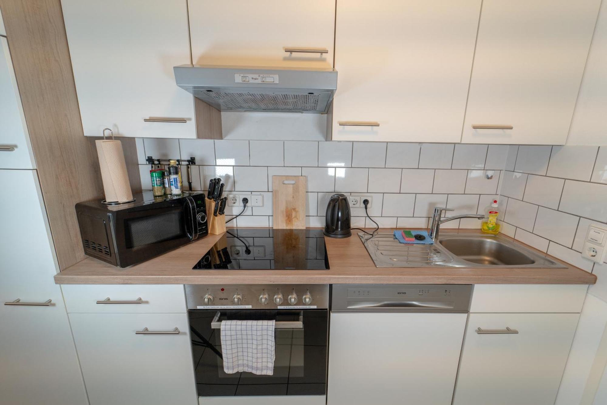 Range - Apartments - Kueche - Wlan - Netflix - Bis Zu 7 Personen Fellbach Eksteriør bilde