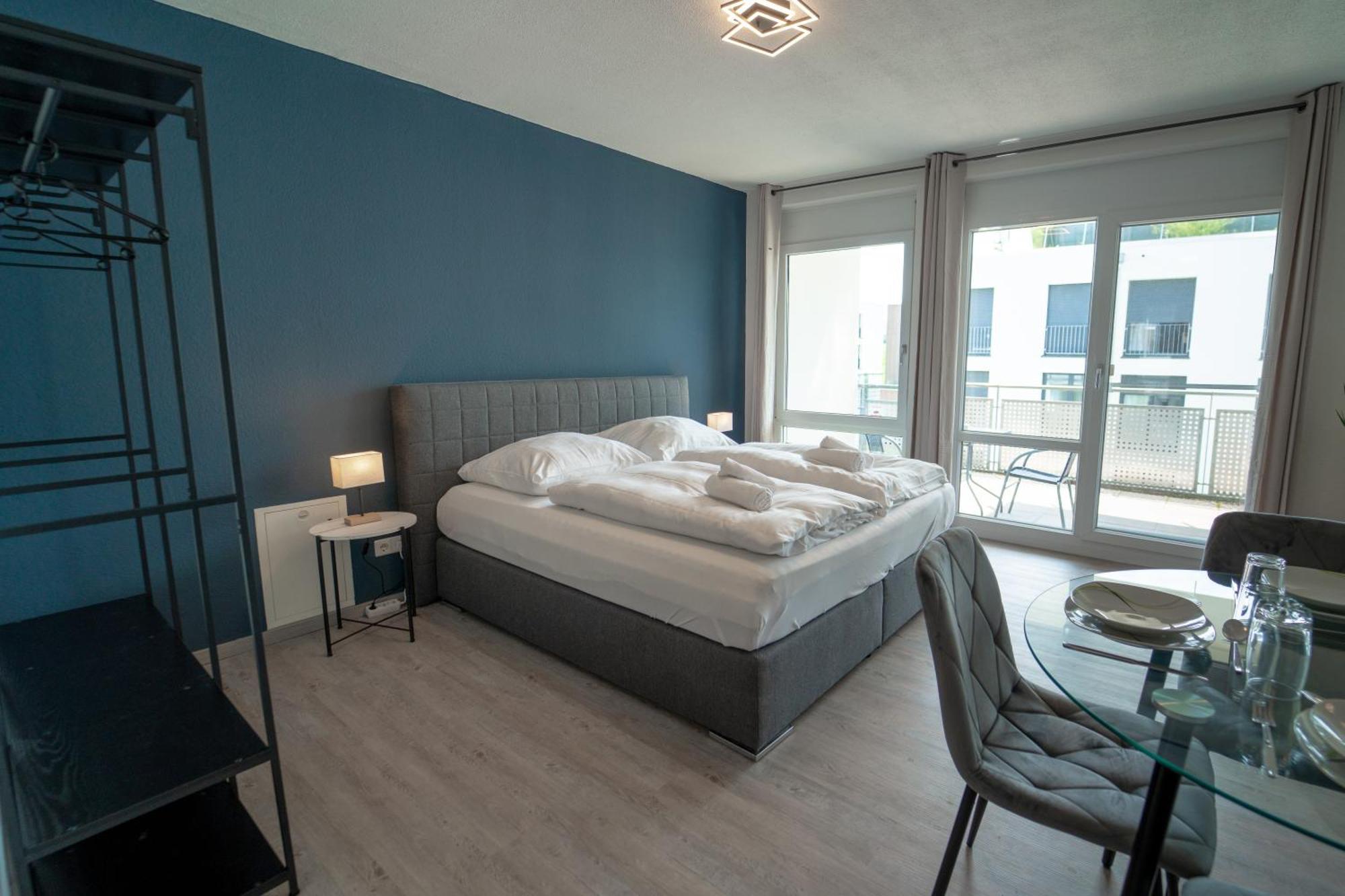 Range - Apartments - Kueche - Wlan - Netflix - Bis Zu 7 Personen Fellbach Eksteriør bilde